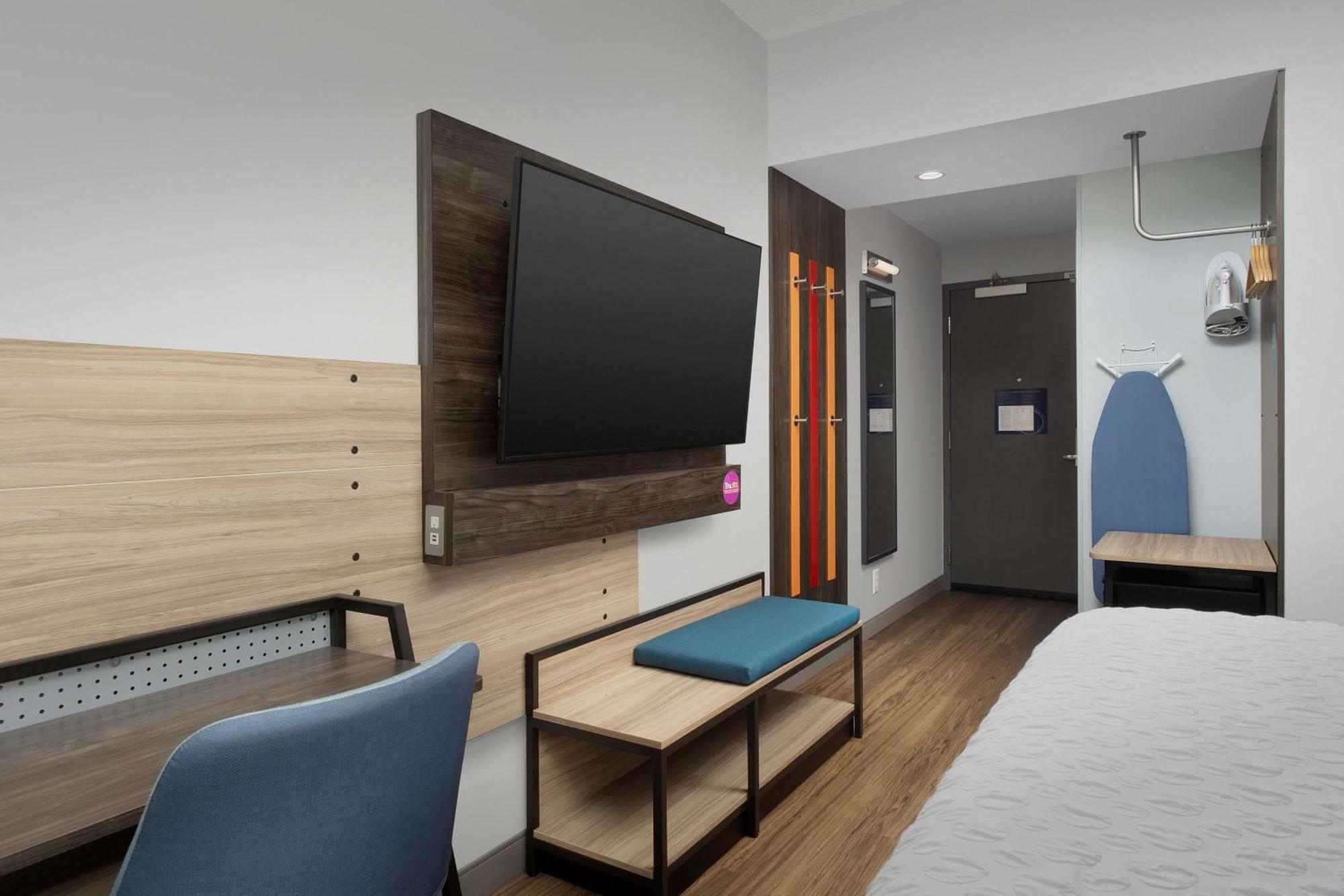 Tru By Hilton Charlotte Airport Lake Pointe Экстерьер фото